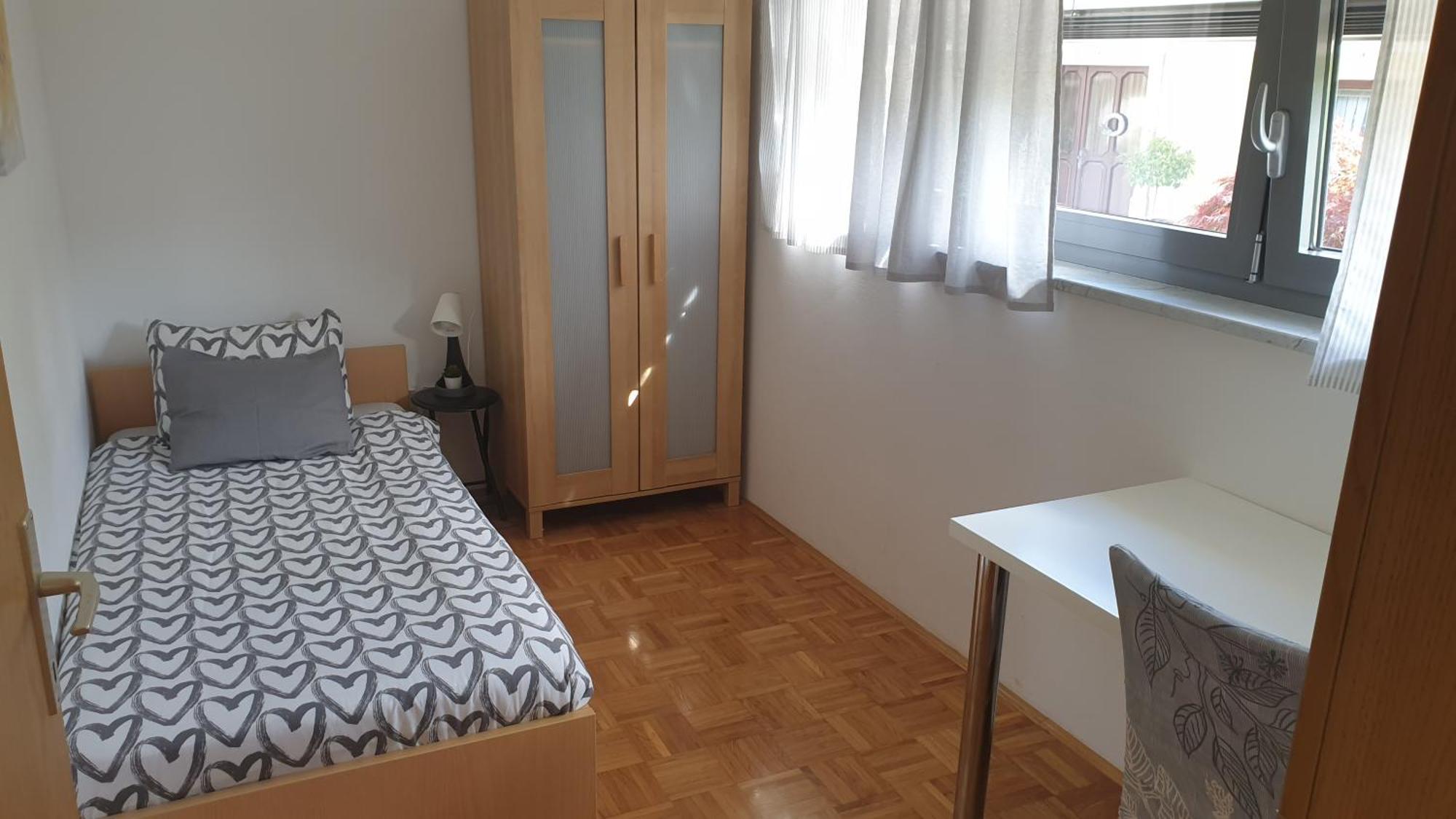 Apartment EMMA Ljubljana - FREE parking, AC, Wifi Exterior foto